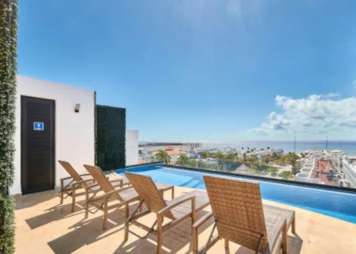 Apartamento 2 Bdrm Ocean View Private Pool Heart Of Town