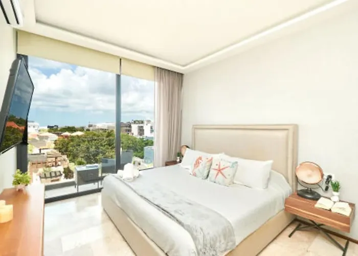 2 Bdrm Ocean View Private Pool Heart Of Town