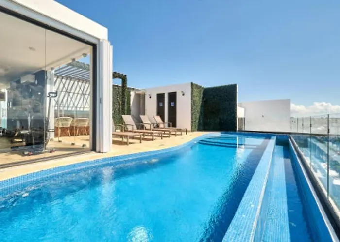 Apartamento 2 Bdrm Ocean View Private Pool Heart Of Town *