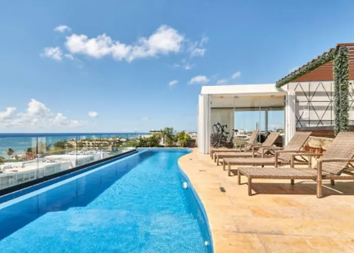 2 Bdrm Ocean View Private Pool Heart Of Town * Playa del Carmen